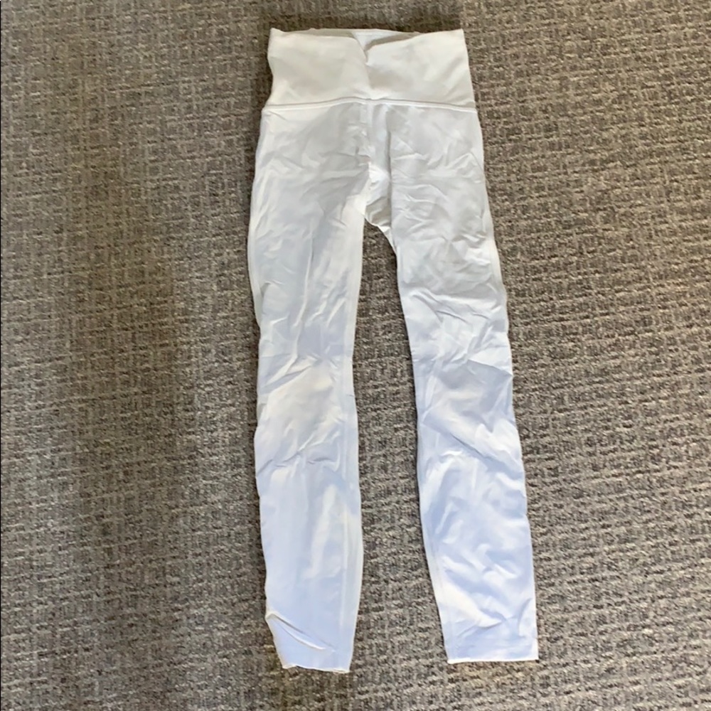 white lululemon leggings